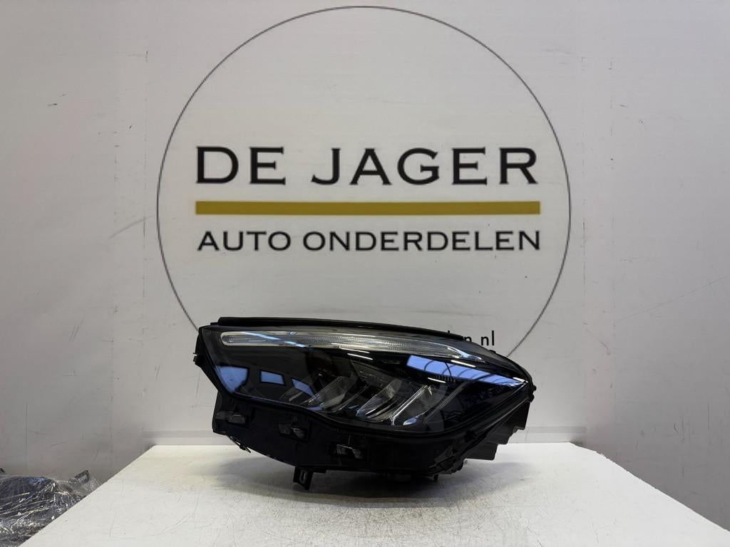 GLA W247 H247 FACELIFT HAUTE PERFORMANCE KOPLAMP A2479066107, Mercedes-Benz AG, Mercedes-Benz, Utilisé, Mercedesstrasse 120
70372  Stuttgart, DE