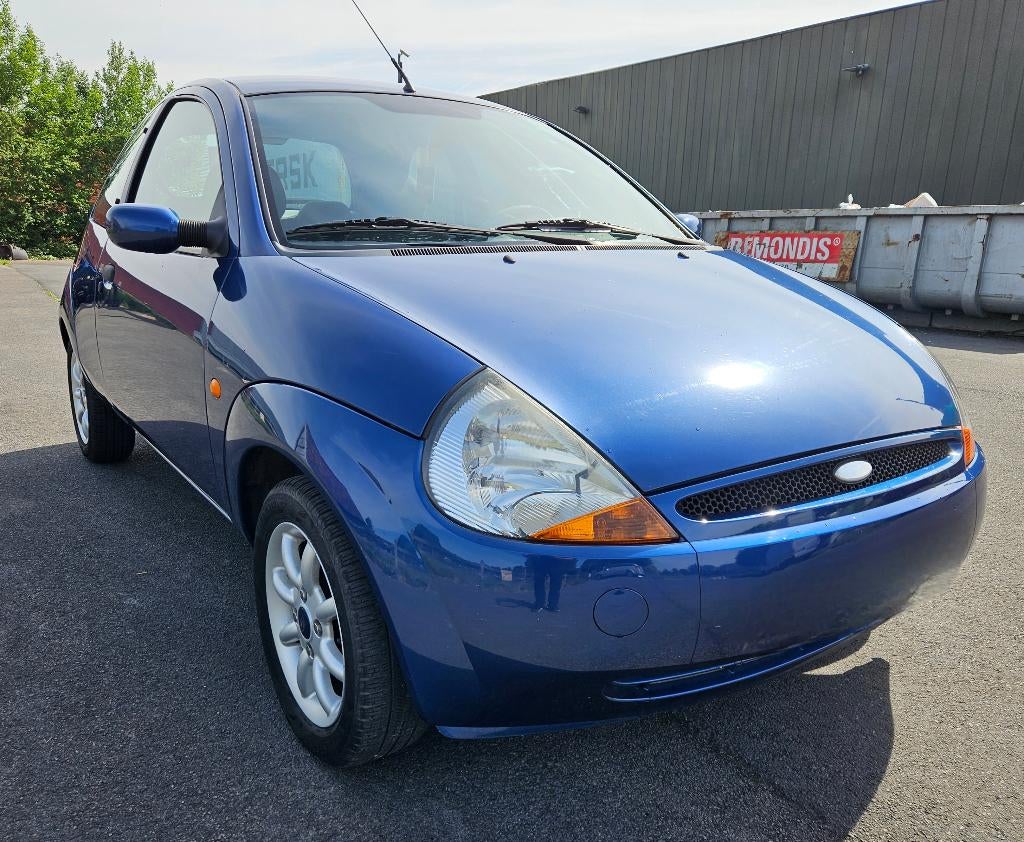 Ford Ka 1.3i benzine rijd perfect mooie wagen wordt gekeurd!, Auto's, Voorwielaandrijving, Stof, 4 cilinders, Ka