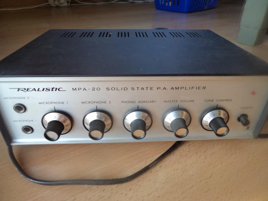 Ampli mono Realistic mpa-20, secteur ou 12vots, TV, Hi-fi & Vidéo, Amplificateurs & Ampli-syntoniseurs, Enlèvement, Comme neuf