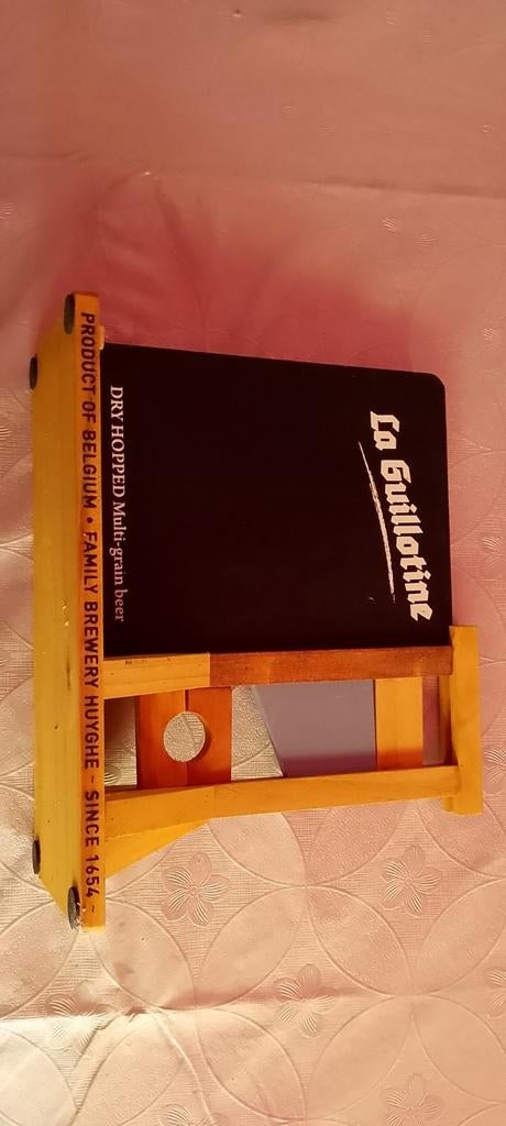 La guillotine guillotine, Verzamelen, Ophalen of Verzenden, Zo goed als nieuw