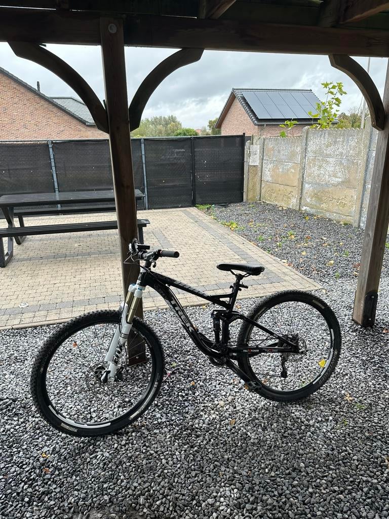 Trek fuel ex 8 2015, Vélos & Vélomoteurs, 49 à 53 cm, Comme neuf, Enlèvement, VTT tout suspendu