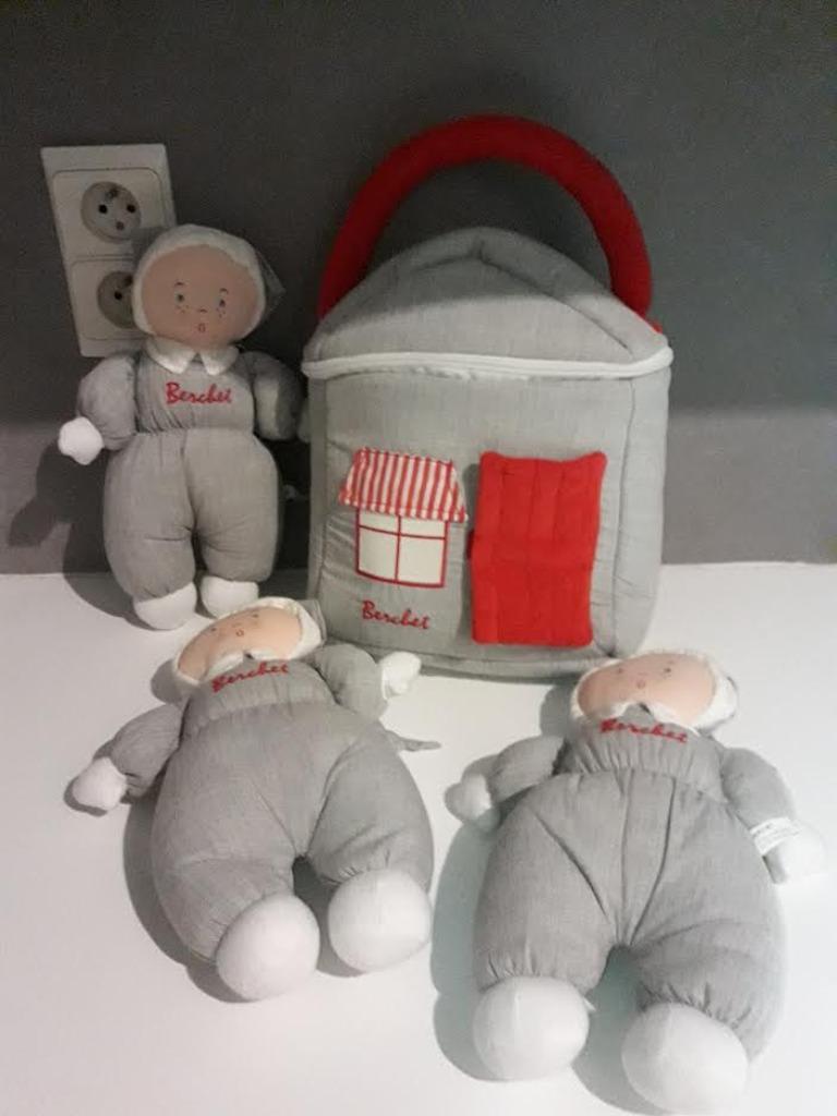 Stoffen berchet popjes met huisje of tasje, Enlèvement ou Envoi, Comme neuf