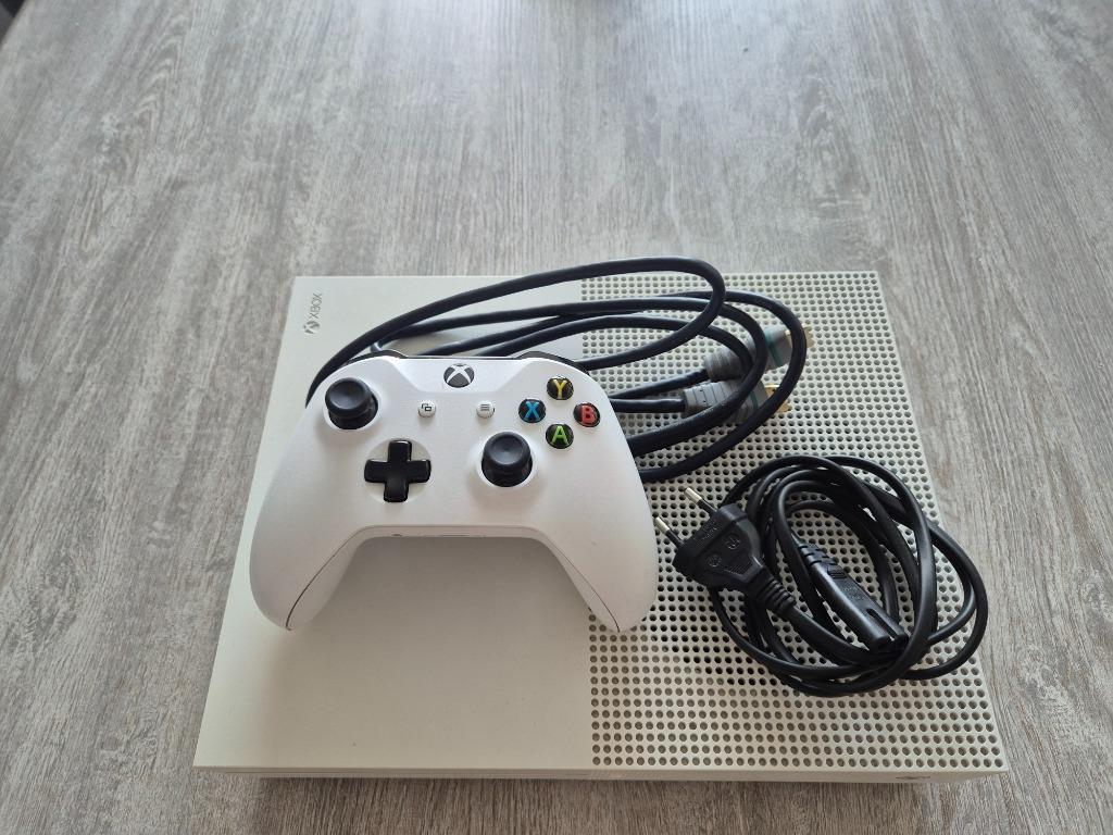 XBOX ONE S 500GB + 8 GAMES + HEADSET, Games en Spelcomputers, Xbox One S, Ophalen of Verzenden, Met 1 controller, 500 GB