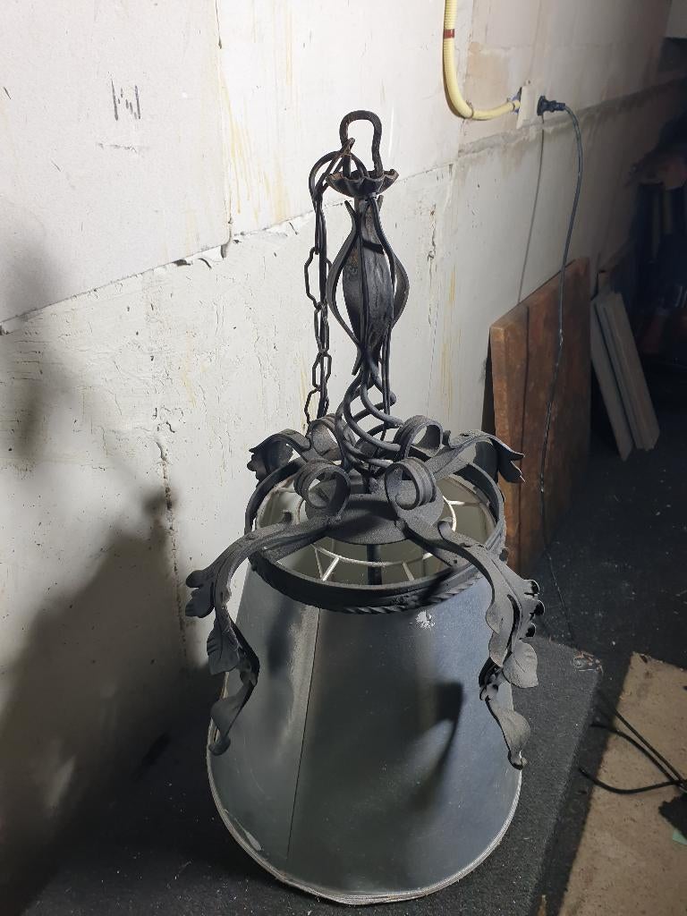 20 identieke antieke smeedijzeren hang lampen, Huis en Inrichting, Lampen | Hanglampen, Ophalen, Gebruikt, 50 tot 75 cm, Art nouveau
