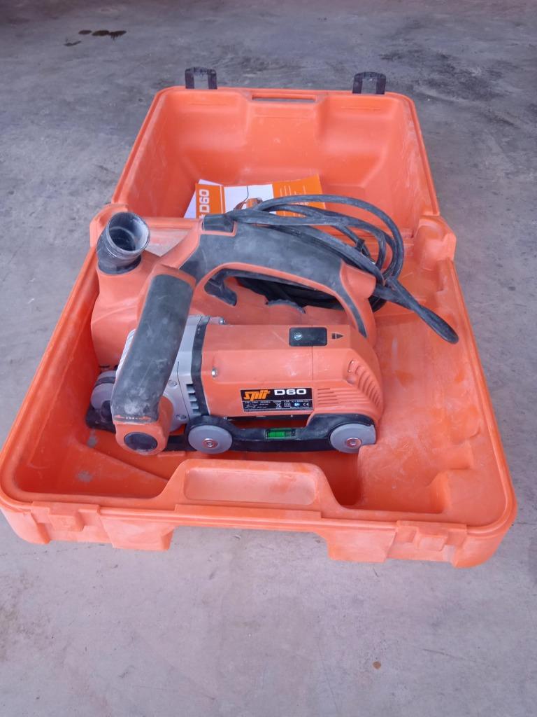 Location rainureuse SPIT, Enlèvement