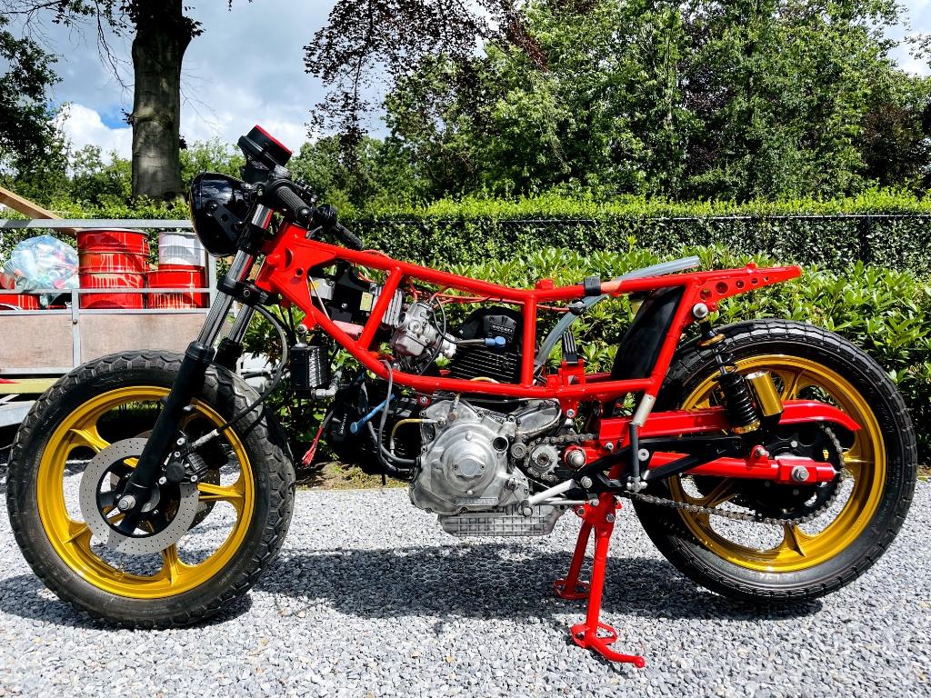 Projet Caferacer à vendre, Motos, Motos | Ducati, 350 cm³, Plus de 35 kW, 2 cylindres, Particulier