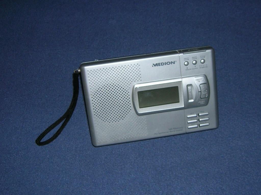 Draagbaar radio wereldontvanger, Enlèvement ou Envoi, Comme neuf, Récepteur universel