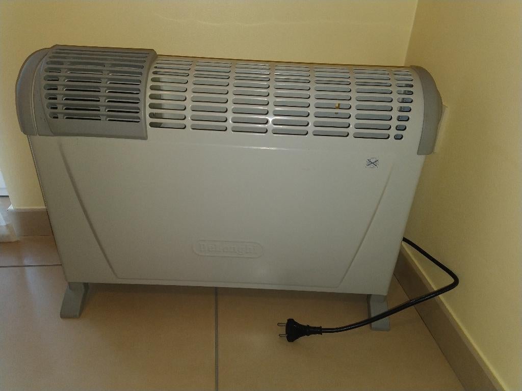 Radiateur électrique Delonghi 2000 watts convection, Bricolage & Construction, Enlèvement, Radiateur, 30 à 80 cm, Neuf