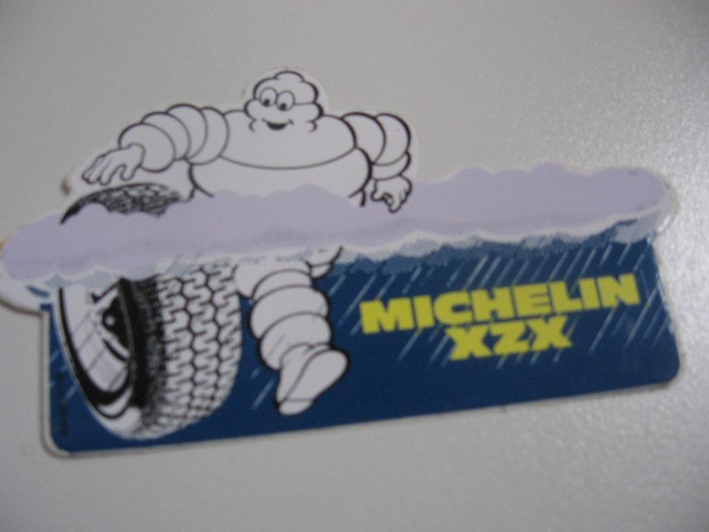 Autocollant pneu Michelin XZX. 11 cm sur 6 cm. Neuf., Collections, Autocollants, Enlèvement ou Envoi, Neuf, Marque