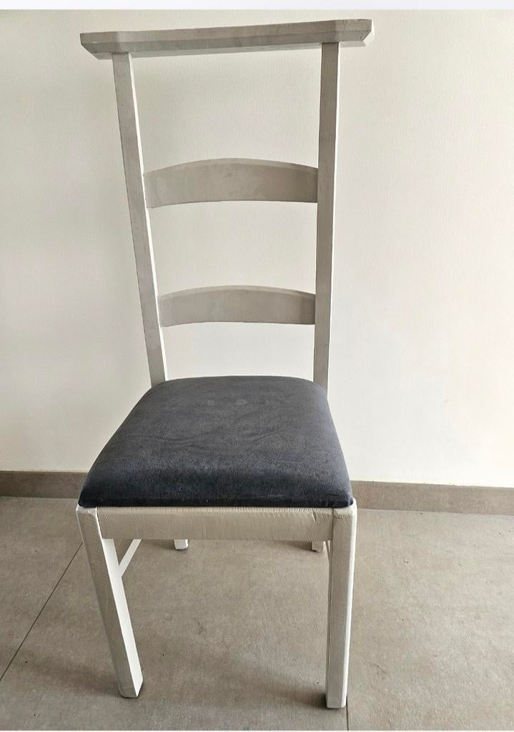 6 kerkstoelen wit geschilderd, Ophalen