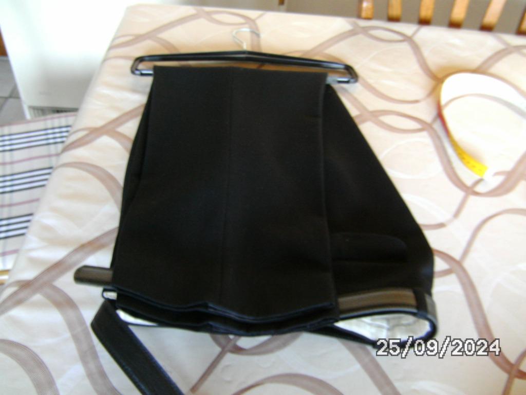 Een lange zwarte winterbroek, Zwart, Zilton Roussers, Ophalen of Verzenden, Zo goed als nieuw