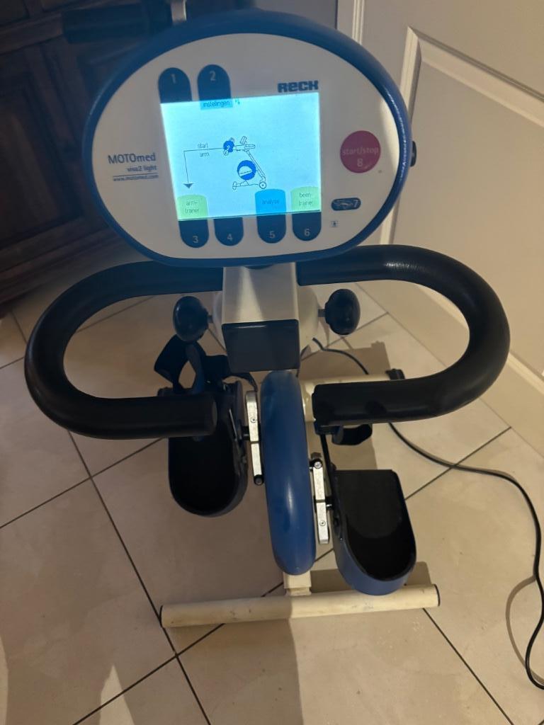 Motomed viva 2 jambes et bras comme neuf, Diversen, Verpleegmiddelen, Ophalen of Verzenden, Zo goed als nieuw