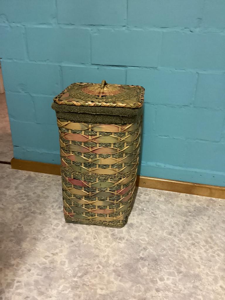 Rieten mand, Ophalen, Zo goed als nieuw, Mand