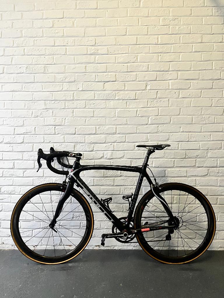 Pinarello Paris 50-1.5 – Campagnolo Chorus – Zipp 303 Carbon, Carbon, 10 tot 15 versnellingen, Heren, 57 tot 61 cm