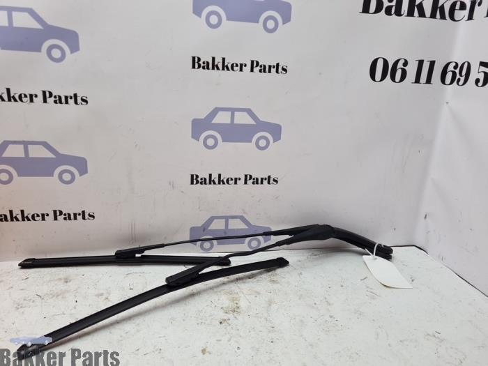 Ruitenwisserarm set van een BMW 1-Serie, Auto-onderdelen, Overige Auto-onderdelen, BMW, Gebruikt, 3 maanden garantie