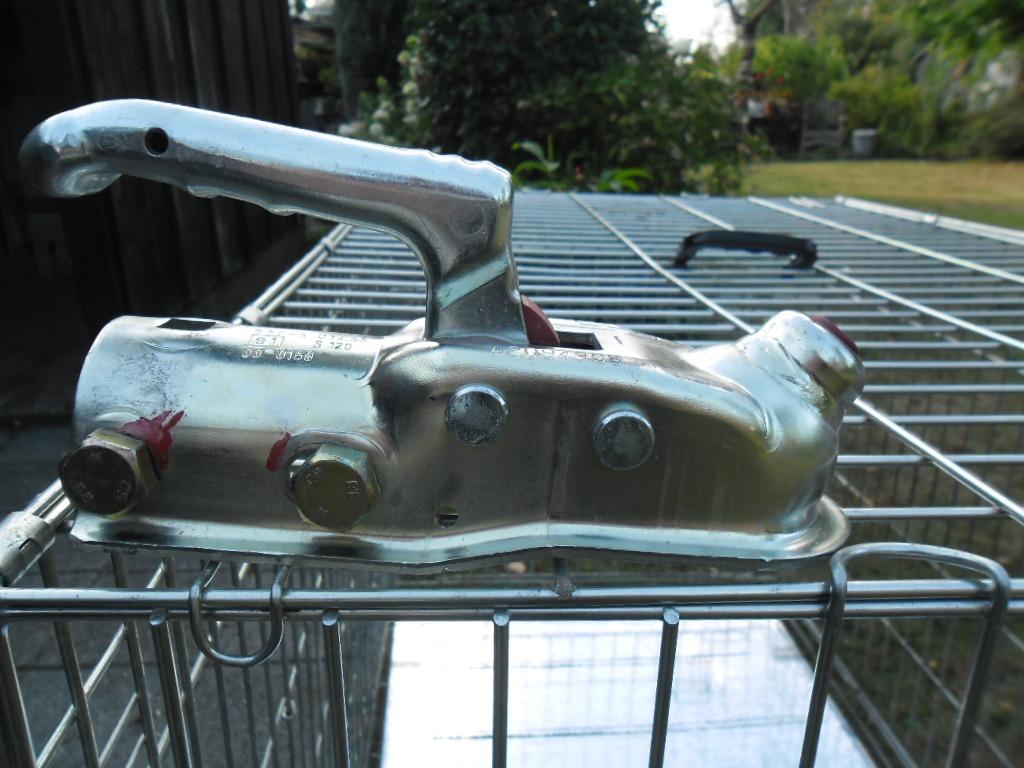 2x disselkoppeling :1x 1600kg á €30-, en 1x 1000kg á €10-,, Enlèvement, Comme neuf