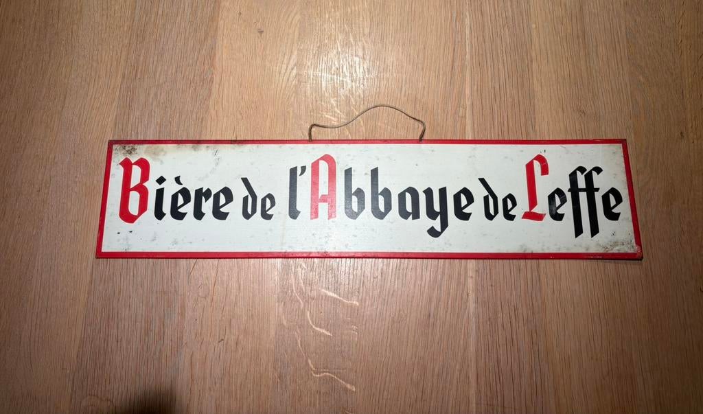 Plaque Bière de l’Abbaye de Leffe 1955 non émaillée, Collections, Enlèvement ou Envoi, Utilisé, Panneau, Plaque ou Plaquette publicitaire