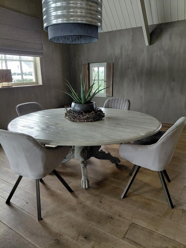 Table baroque avec 4 chaises, Enlèvement