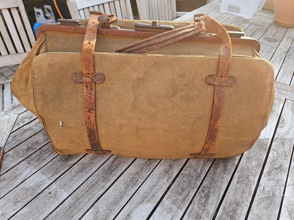 Abbl officier weekendtas ww2, Ophalen of Verzenden, Landmacht, Overige typen