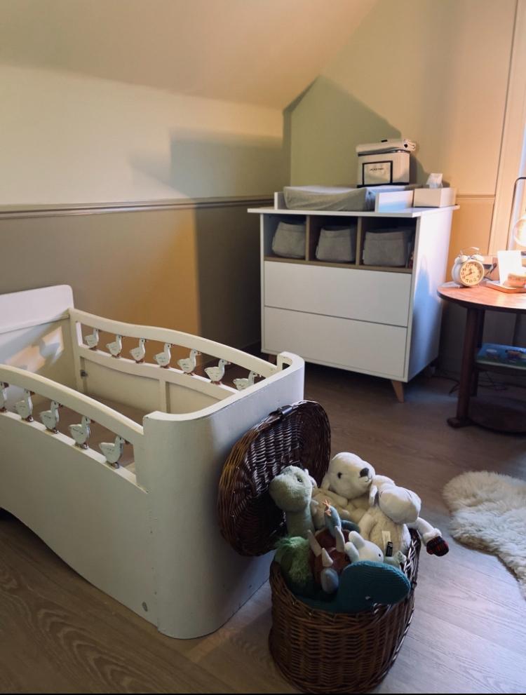 Retro babybed met ganzen, Kinderen en Baby's, Babywiegjes en Ledikanten, Ophalen, Gebruikt