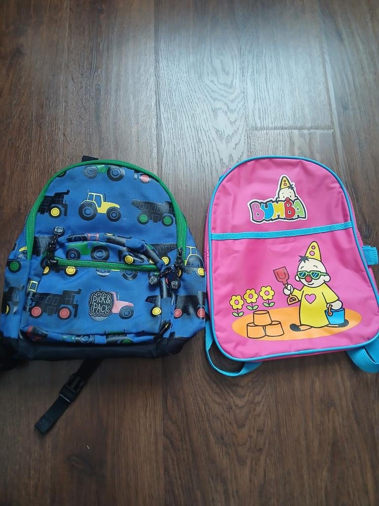 Rugzakken 2€/ stuk, Enlèvement