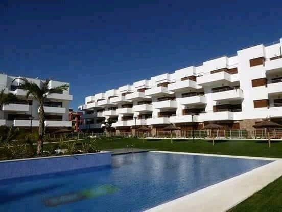 App te huur orihuela costa april nog vrij., Vakantie, 2 slaapkamers, Costa Blanca, Appartement, Wasmachine
