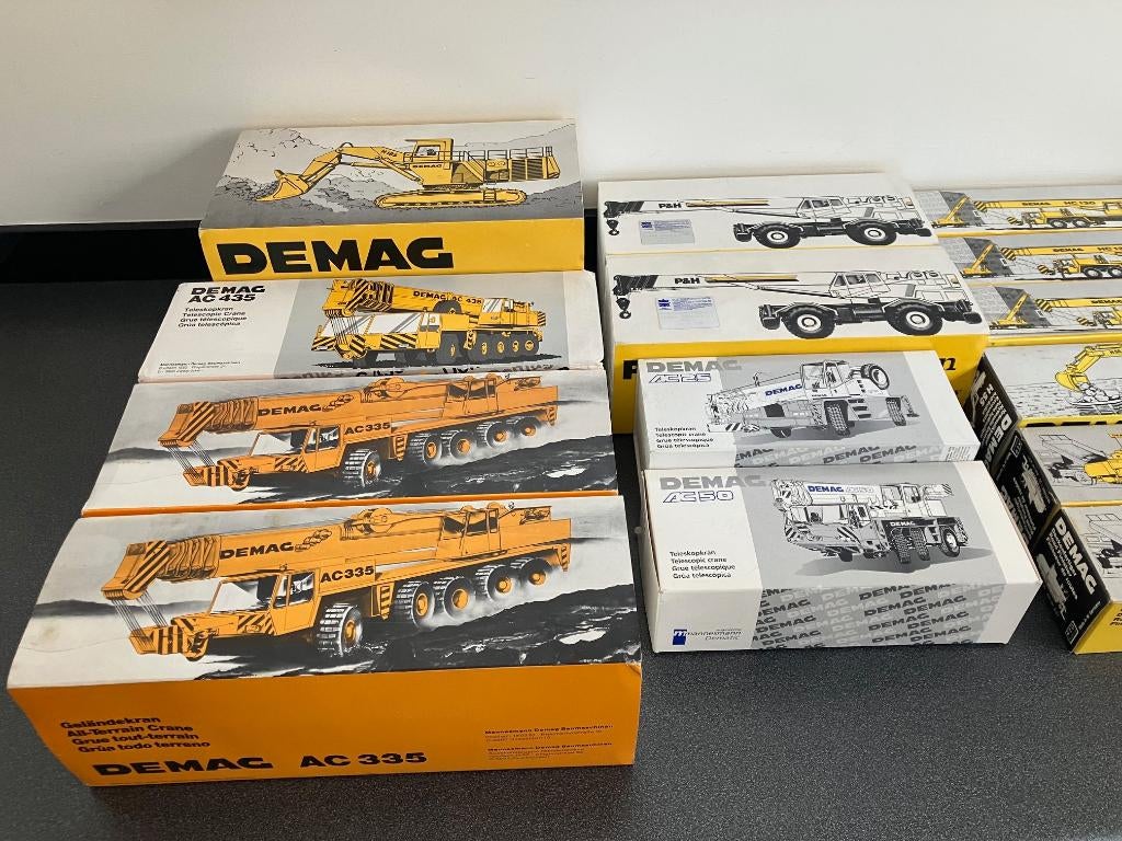 tal van Demag schaalmodel kranen uit metaal, Hobby en Vrije tijd, Modelbouw | Auto's en Voertuigen, 1:32 tot 1:50, Overige typen