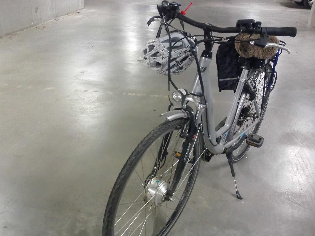 electrishe damesfiets of heren, Ophalen, Zo goed als nieuw