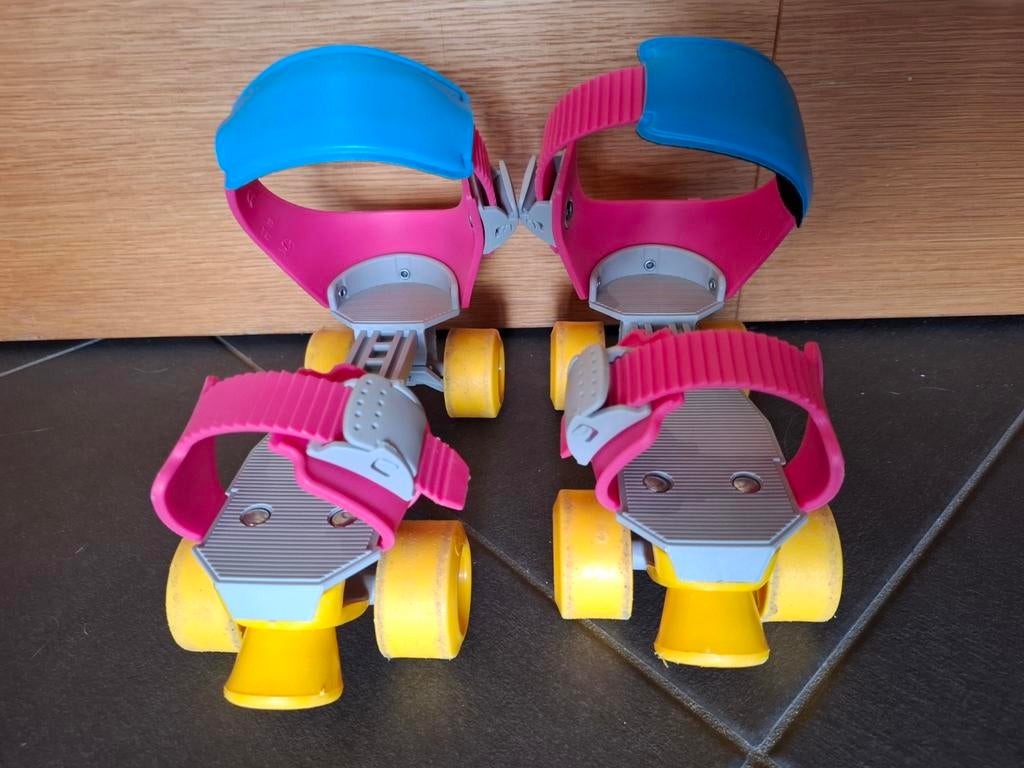 Patins à roulettes premier âge, Enfants & Bébés, Jouets | Extérieur | Patins à roulettes, Enlèvement ou Envoi