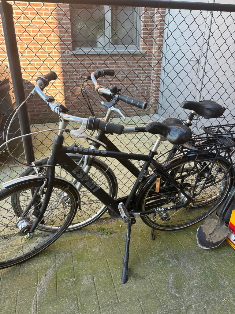 2 fietsen met opknapwerk, Fietsen en Brommers, Ophalen, Zo goed als nieuw, Batavus