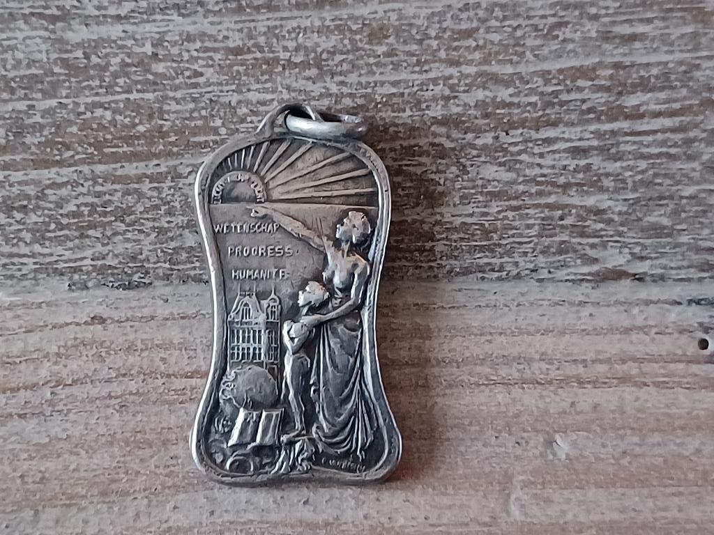 medaille liege 1905 enseignement primaire, Ophalen of Verzenden, Overige materialen