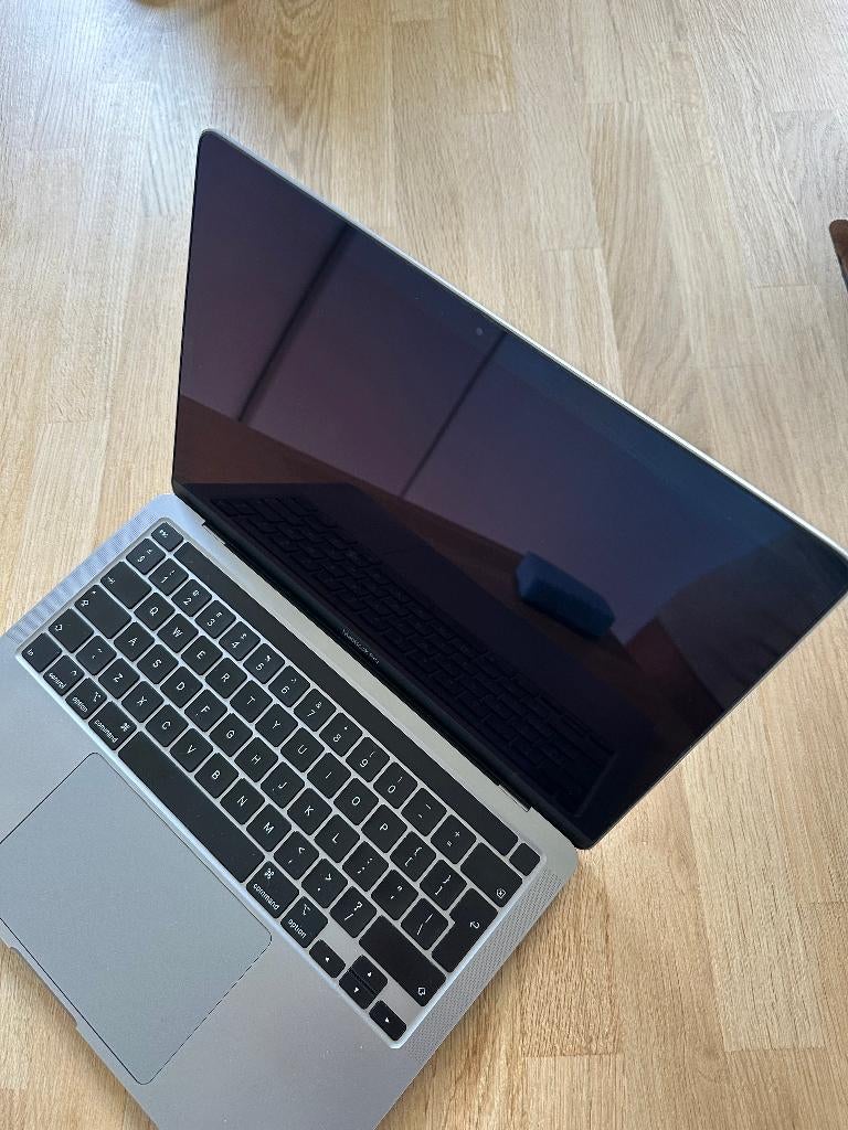 Macbook Pro QWERTY 16GB 2Ghz Core i5 (Met hoes), Computers en Software, Gebruikt, 256 GB, 2 tot 3 Ghz, Qwerty