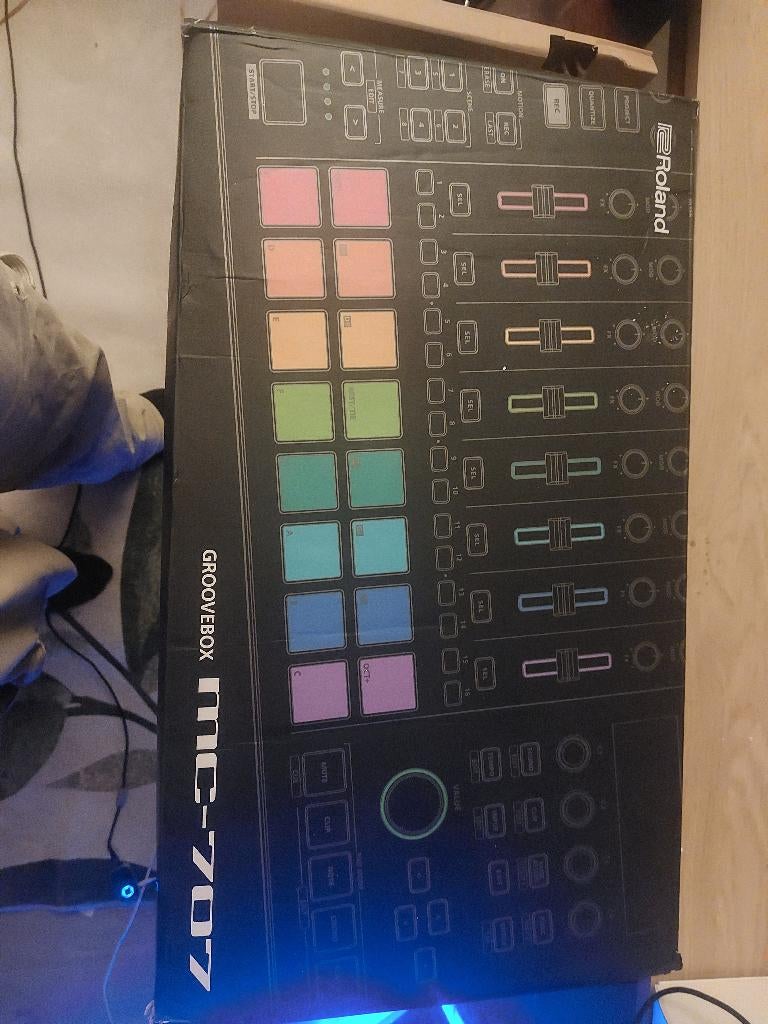 Roland groovebox mc707 NIEUw m garantie, Enlèvement ou Envoi, Neuf, Roland