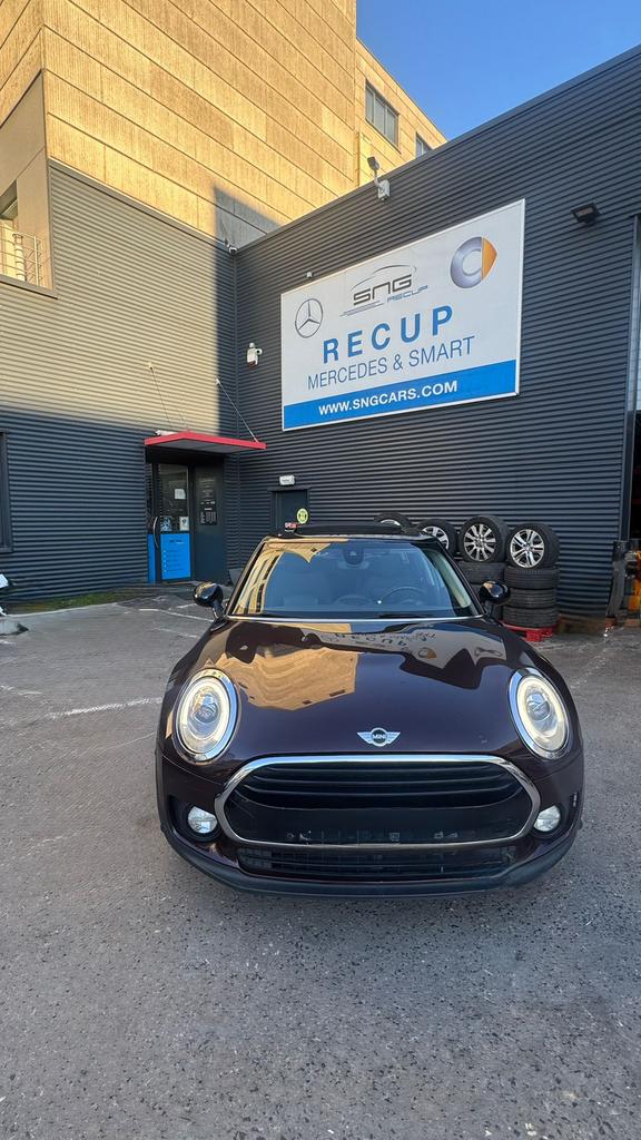 MINI CLUBMAN COOPER D, Auto's, 1995 cc, Alcantara, 5 deurs, Emergency brake assist