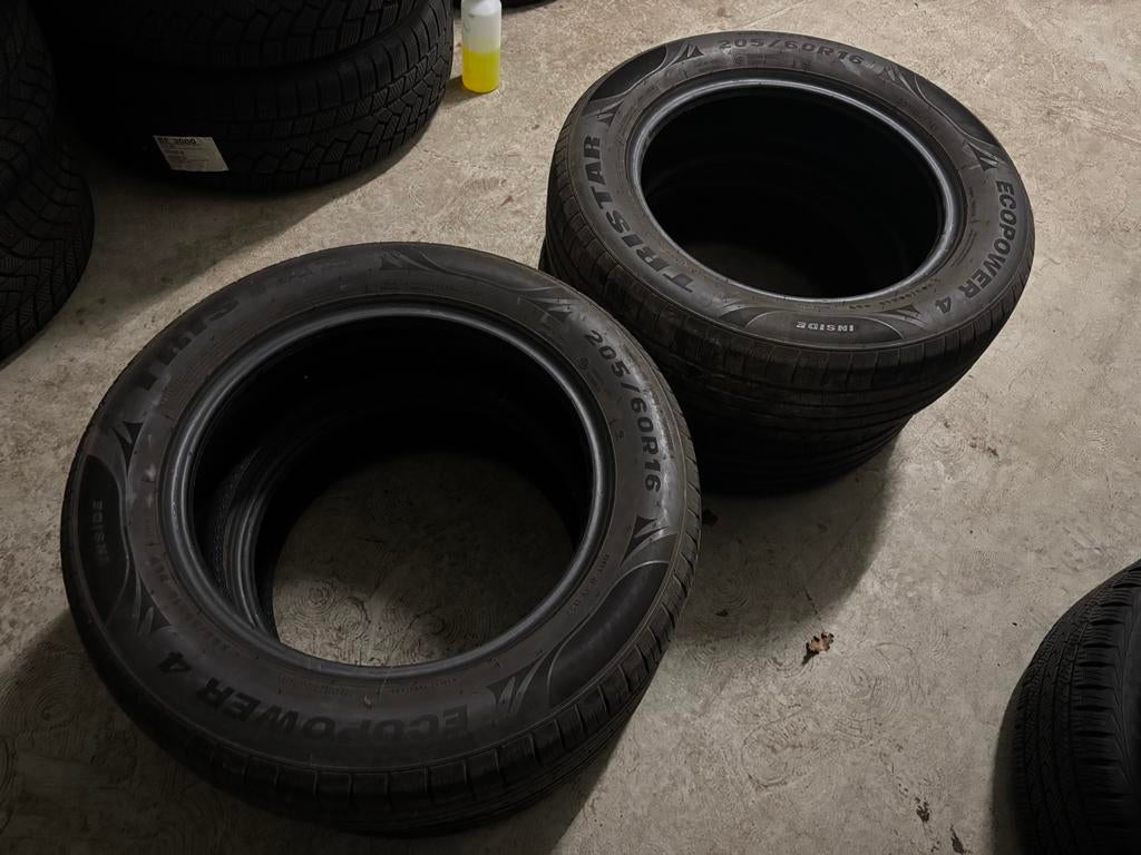 Set banden 205/60R16 €100 voor 4 stuks samen, Ophalen, Voor