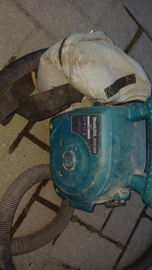 Aspirateur sans fil makita