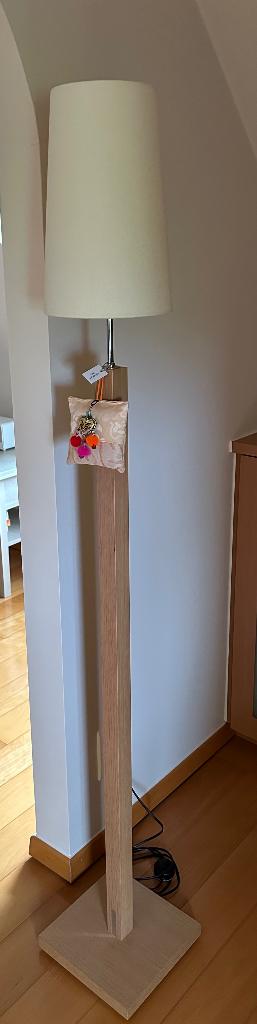 Staande lamp, Huis en Inrichting, Lampen | Vloerlampen, Ophalen, Gebruikt, Hout, 150 tot 200 cm
