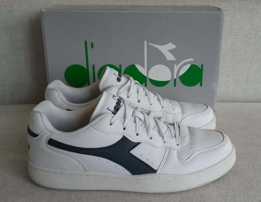 Diadora unisex leren sneakers laag - Maat 41, Kleding | Dames, Diadora, Wit, Ophalen of Verzenden, Zo goed als nieuw