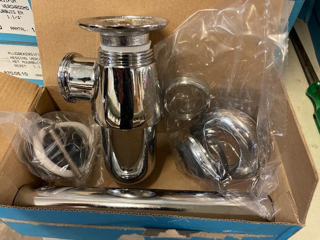 siphon, urinoir, etc..., Enlèvement, Neuf, Chrome, Baignoire