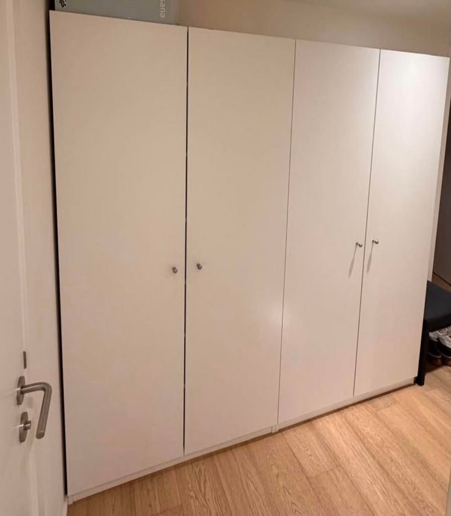 Armoire blanche 4 portes, 200 cm ou plus, Enlèvement, Utilisé, 200 cm ou plus