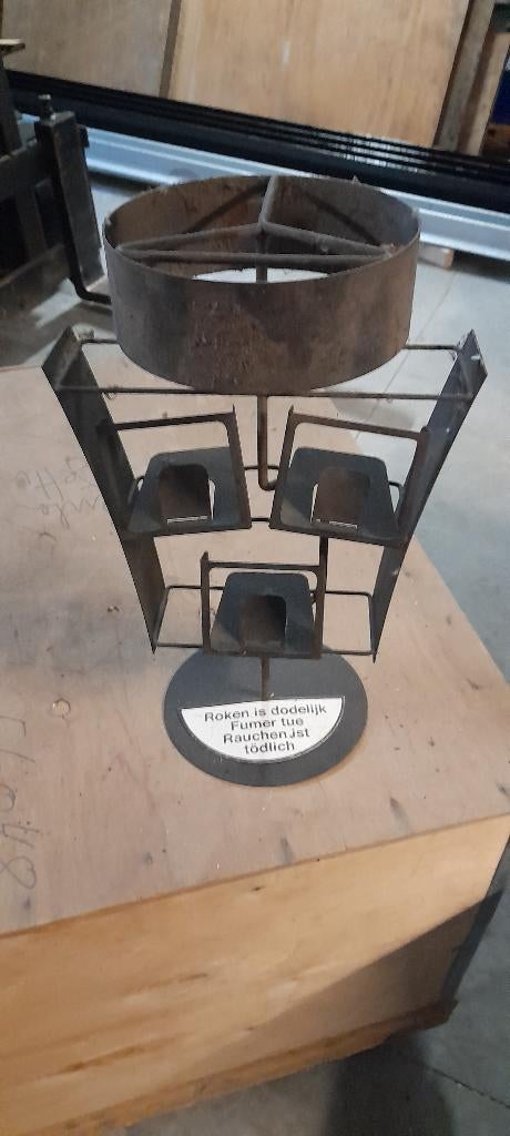 oud rekje om sigarettepakjes uit te stallen, Ophalen, Gebruikt, Overige typen