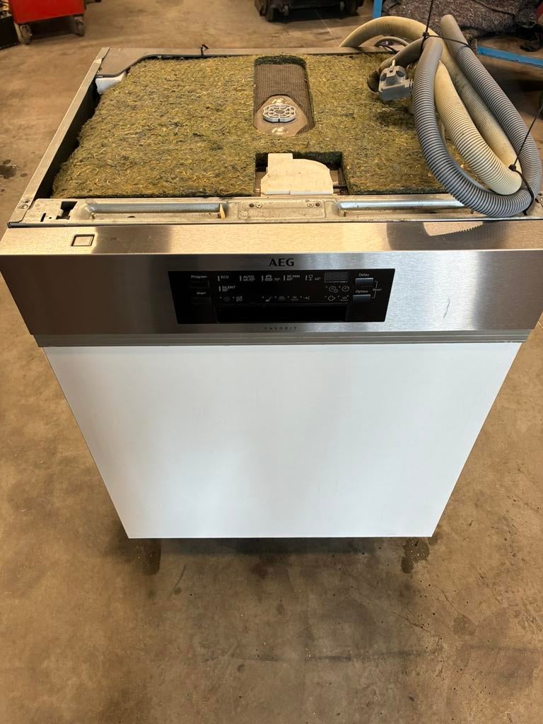 Aeg vaatwasser, Elektronische apparatuur, Vaatwasmachines, Ophalen, Zo goed als nieuw, Inbouw