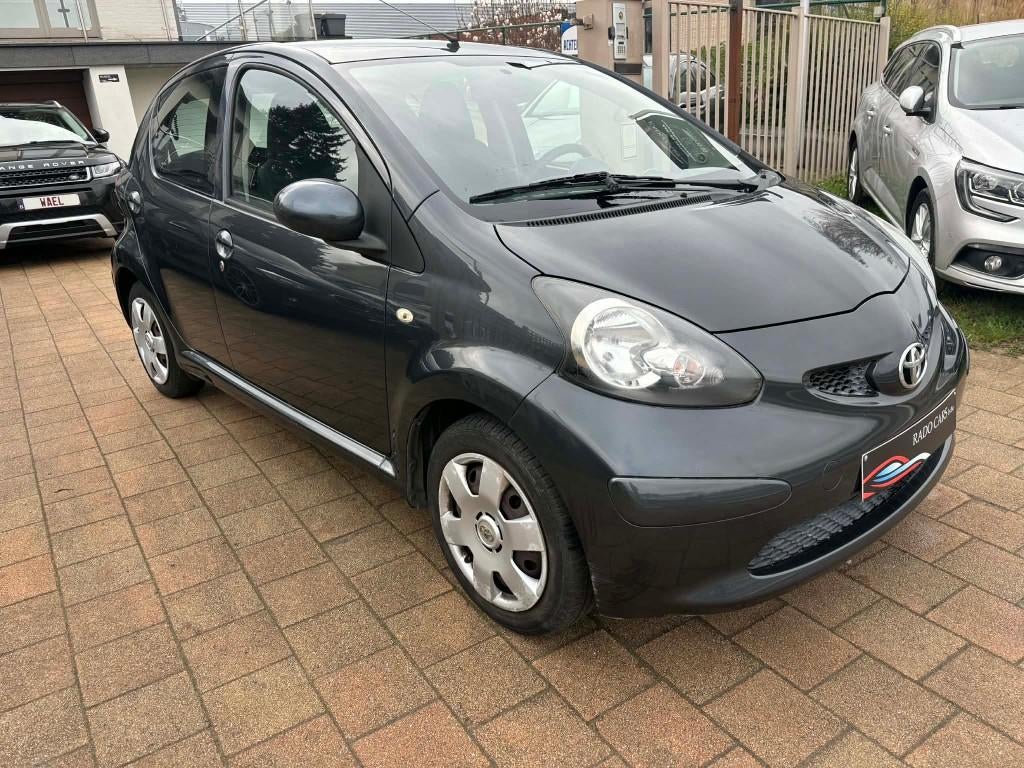 Toyota Aygo benzine 03/2006, 4 zetels, 50 kW, Bedrijf, Handgeschakeld