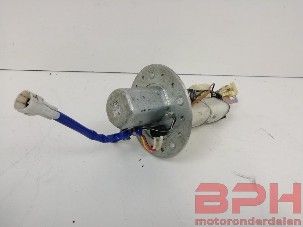 Brandstofpomp pomp Suzuki GSX-R 1000 K5 - K6 2005 t/m 2006 b, Motoren, Onderdelen | Suzuki, Gebruikt, Ophalen of Verzenden
