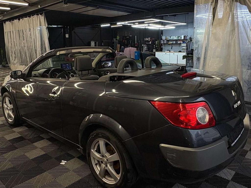 Renault Megane CABRIOLET 1.6i benz., Auto's, Gebruikt, 4 cilinders, Cabriolet, Leder