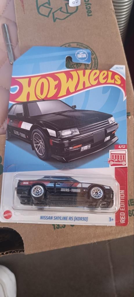 Hot Wheels Nissan Skyline red edition, Hobby en Vrije tijd, Modelauto's | Overige schalen, Ophalen of Verzenden, Zo goed als nieuw