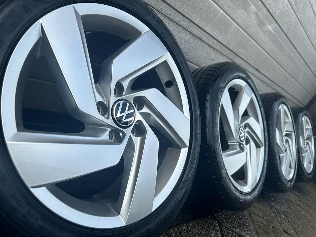17 inc VW Golf 7 8 MK8 E-golf Touran Caddy  Seat Leon velgen, Auto-onderdelen, Banden en Velgen, Gebruikt, -, -, Banden en Velgen