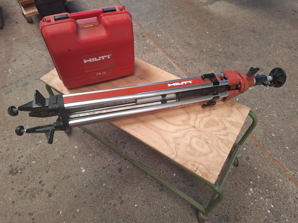 Hilti roterende laser (PR 16), Bricolage & Construction, Enlèvement, Utilisé, Autres appareils de mesure ou compteurs