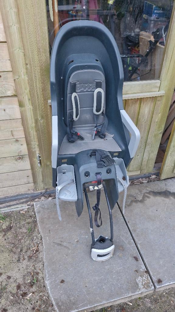 Fietsstoeltje guppy polisport, Fietsen en Brommers, Fietsaccessoires | Fietsstoeltjes, Ophalen, Achterzitje, Voetsteuntjes, 9 t/m 18 kg