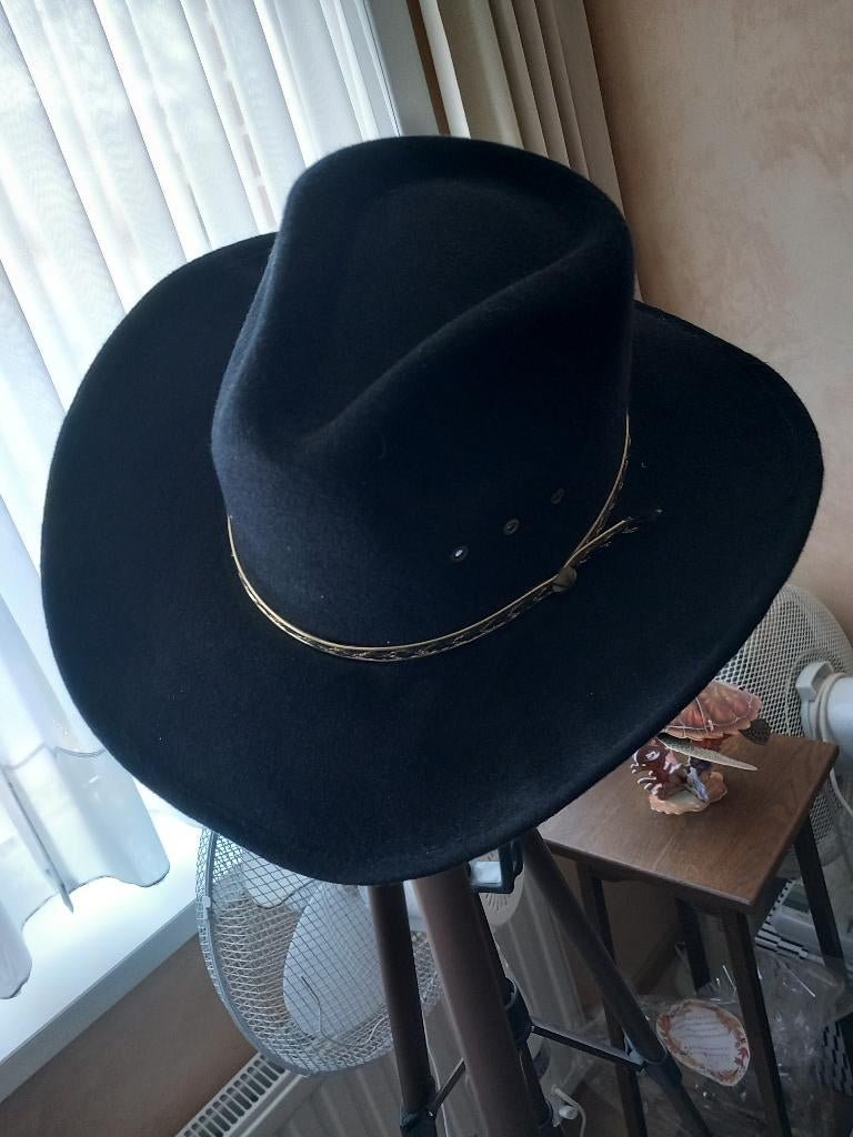 Cowboyhoed nieuw, Ophalen, Zo goed als nieuw, 58 cm (L, 7¼ inch) of meer, Hoed